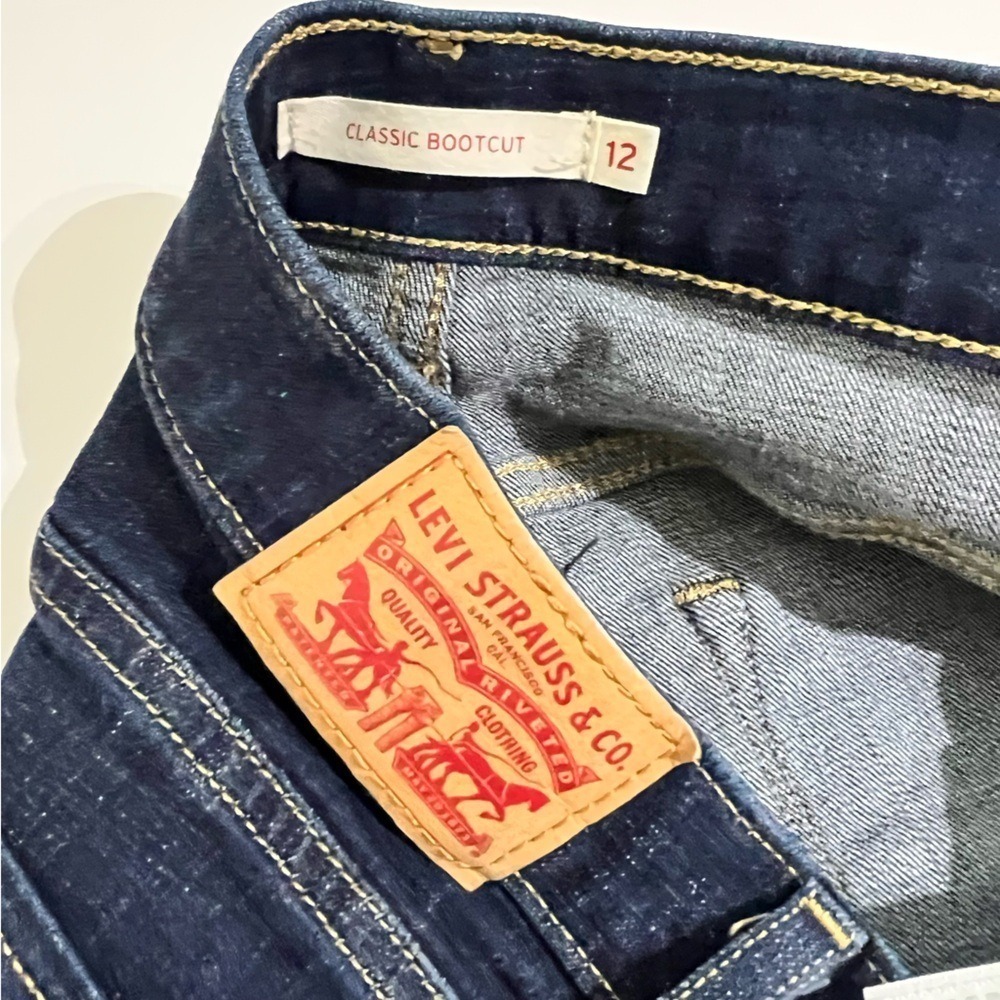Levi's Classic Bootcut Dark Wash Jeans Size 12 Short W31 L30 - Picture 4 of 13